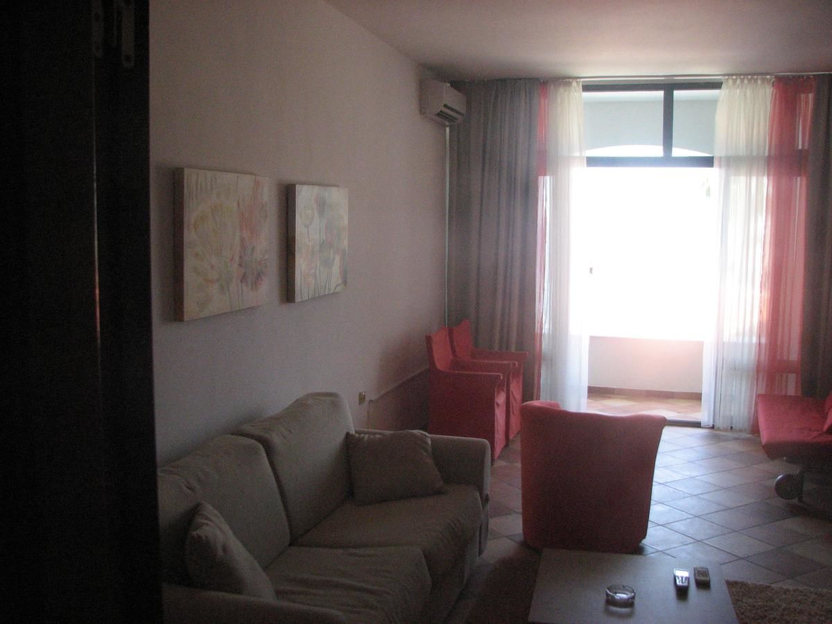 Апартаменты Apartments Secret Garden Свети-Стефан