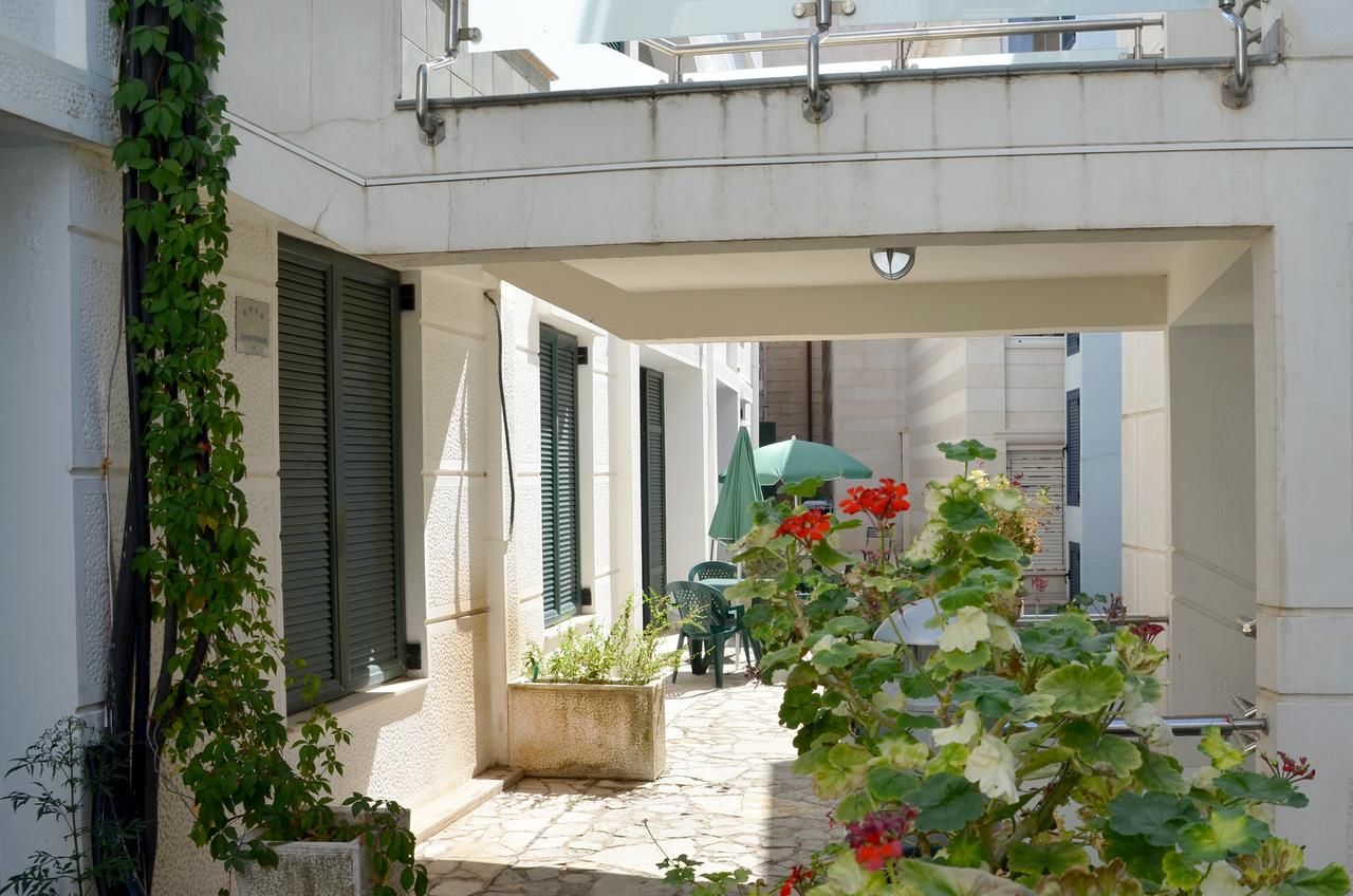 Апартаменты Apartments Secret Garden Свети-Стефан-42