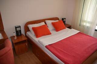 Апартаменты Apartments Secret Garden Свети-Стефан Апартаменты с 1 спальней и балконом-24